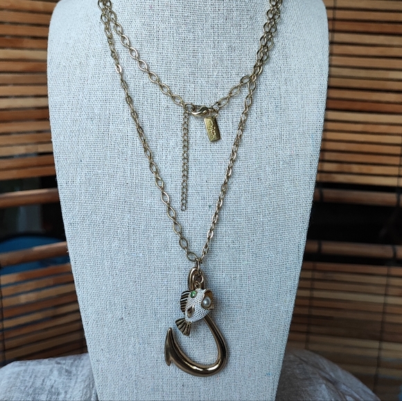 Lilly Pulitzer Signed Enameled Fish Pearl Gold Tone Extra Long Necklace Fishing - Picture 2 of 8